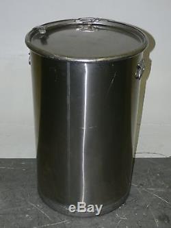 33 GALLON STAINLESS STEEL STORAGE TANK With LID & PRESSURE FITTING 120 LITER TANK