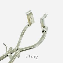 Arthrex REF AR-8170 Retractor With AR-8170-50L /R Paddles