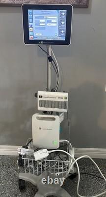 EDWARDS LIFESCIENCES EV1000 HEMODYNAMIC MONITORING SYSTEM WithCABLES & Roll STAND