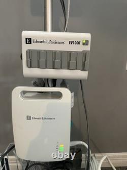 EDWARDS LIFESCIENCES EV1000 HEMODYNAMIC MONITORING SYSTEM WithCABLES & Roll STAND