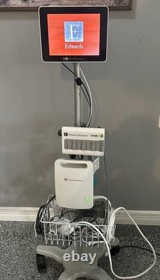 EDWARDS LIFESCIENCES EV1000 HEMODYNAMIC MONITORING SYSTEM WithCABLES & Roll STAND