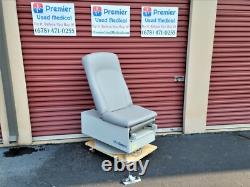 Exam Table UMF MediCho 4070 New Graphite Uphlstry Premier Used Medical Equipment