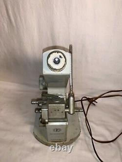 Fisher Scientific REFRACTOMETER Vintage Medical lab equipment Powers on Works