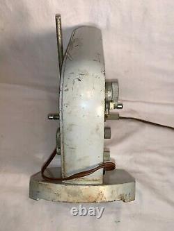 Fisher Scientific REFRACTOMETER Vintage Medical lab equipment Powers on Works