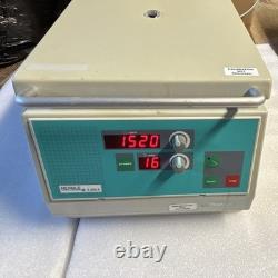 Hermle Z 200 A Medical Lab Speed Centrifuge, Digital Display, Fixed-Angle
