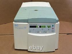 IEC Micromax RF Refrigerated Benchtop Centrifuge 120VAC 8.0A 60Hz. Mfg. 1998