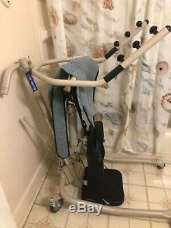 INVACARE GET-U-UP. Medical patient lift manual equipment. 1 yr old. Great condi
