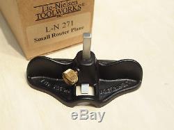 Lie-Nielsen Small Router Plane Used Once