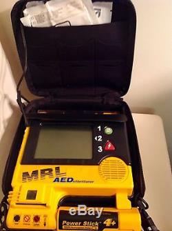 MRL AUTOMATIC EXTERNAL DEFIBRILLATOR WithCASE +extra Battery