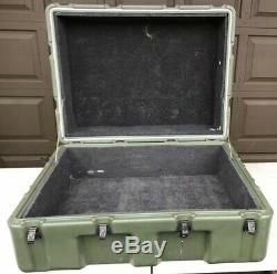 Military Hardigg/Pelican 472 Heavy-Duty Equipment Case Medical Chest 33x24x14