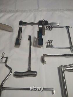 Preowned Medical Surgical Equipment Spreader Extractor Weck Pilling Codman Sklar