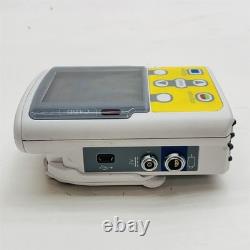 Smiths Medical CADD Solis 2110 Infusion Pump Mfg 2018-03-01 withMounting Bracket