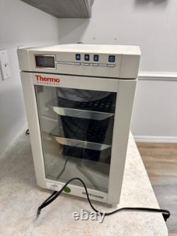 Thermo Scientific Heratherm IMC 18 Microbiological Incubator