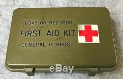 U. S. M5 Medical Bag good condition, lots of extra medical equipment, SF med book