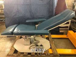 UMF Medical Equipment 29ZE Model 8678 Power Exam Phlebotomy Chair