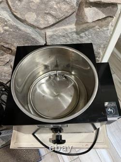 USA Lab Equipment Rotary Evaporator RE-501 with Manual Lift (Used)