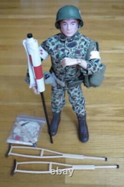 VINTAGE HASBRO MARINE MEDIC G. I. JOE T. M. JOE Plus ACCESSORIES