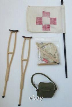 VINTAGE HASBRO MARINE MEDIC G. I. JOE T. M. JOE Plus ACCESSORIES