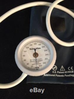 WELCH ALLYN FlexiPort Pressure Cuff Sphygmomanometer Aneroid & Case DS44 Sz. 11