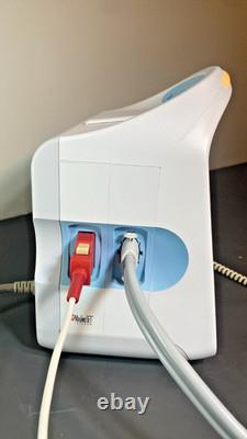 Welch Allyn Vital Sign Monitor 6000 Series with accessories new battery & stand