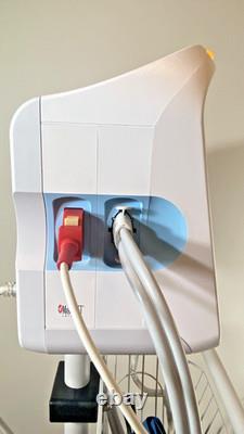 Welch Allyn Vital Sign Monitor 6000 Series with accessories new battery & stand