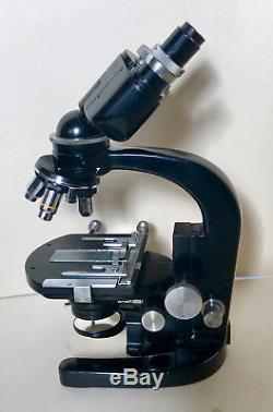 Wild Heerbrugg Binokular Mikroskop M10 mit Zubehör um 1947 Schweiz
