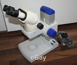 Zeiss Mikroskop Microscope Stereomikroskop Stemi 1000 mit Stativ und Beleuchtung