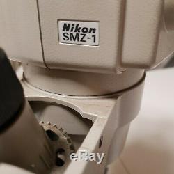 Zoom Stereo Mikroskop NIKON SMZ-1 Lupe 138110 funktionsfähig mit Licht Schule